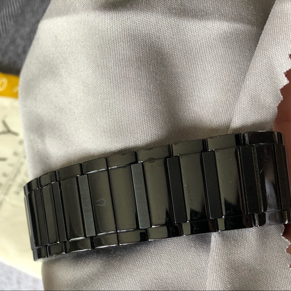 Bulova Watch - Picture 5 of 8